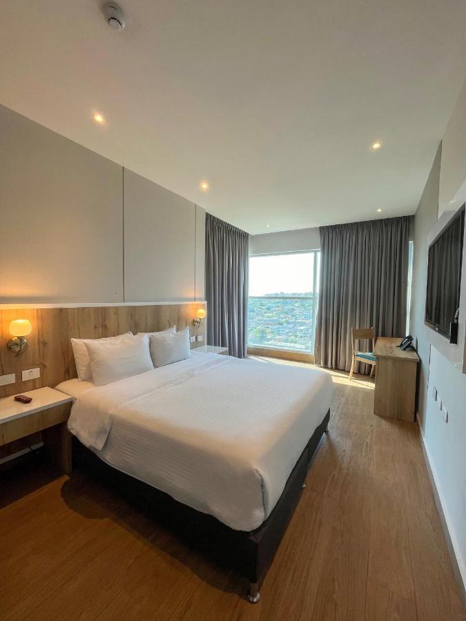 Wyndham Garden Cartagena Hotel Ngoại thất bức ảnh